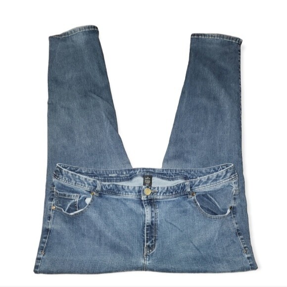 Lane Bryant Medium Wash Genius Fit Skinny Jeans Plus Size 28 - Picture 2 of 8